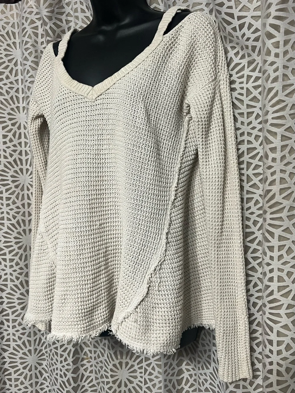 Free People Thermal Knit V-Neck Tunic Sweater Cream Raw Hem Cotton XS